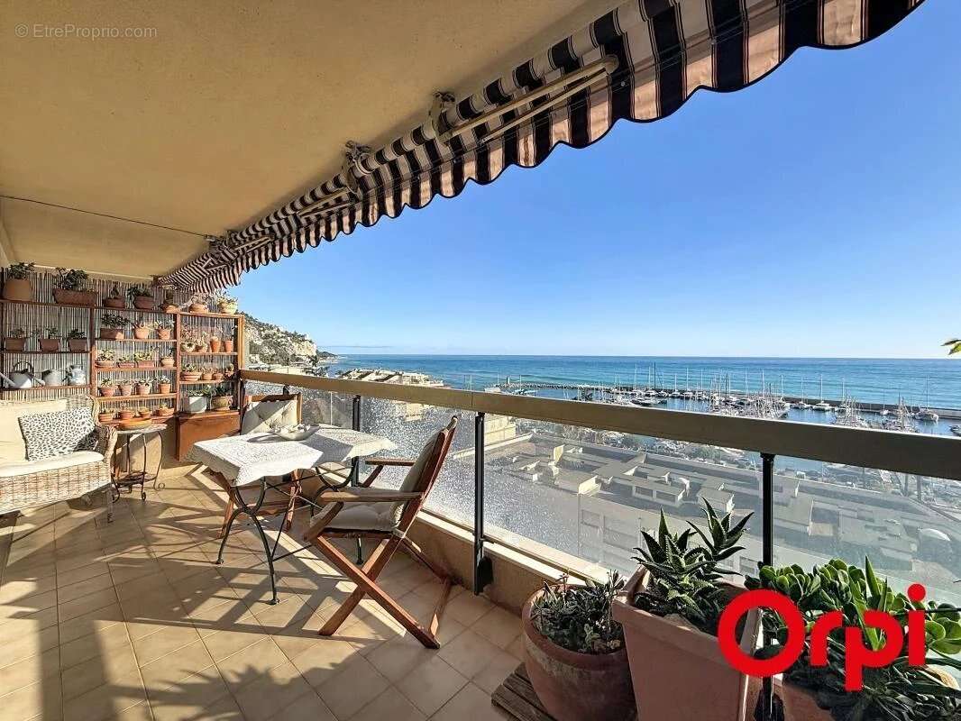 Menton, quartier garavan : 2 pieces au dernier étage avec vue mer panoramique, terrasse, cave et parking - photo 6