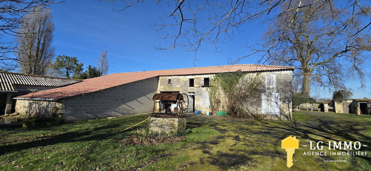 Maison à MORTAGNE-SUR-GIRONDE