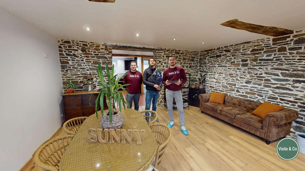 Maison à LE MESNIL-VILLEMENT