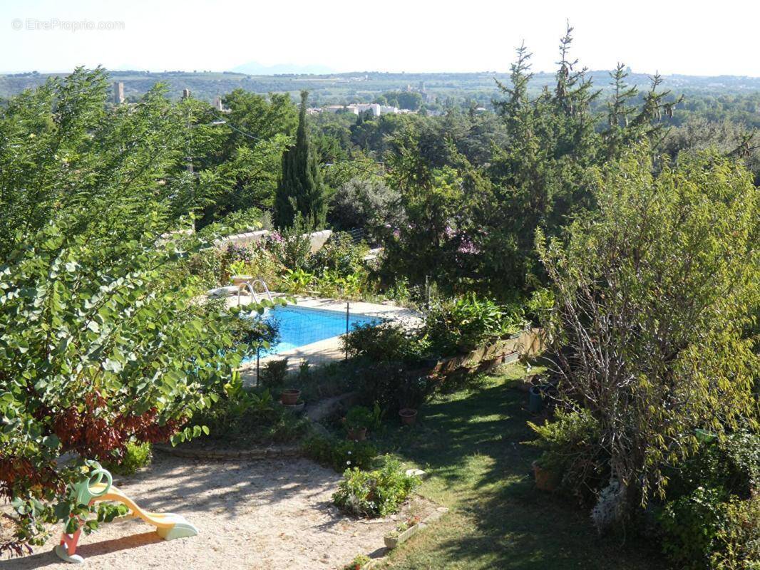 Maison à ROQUEMAURE