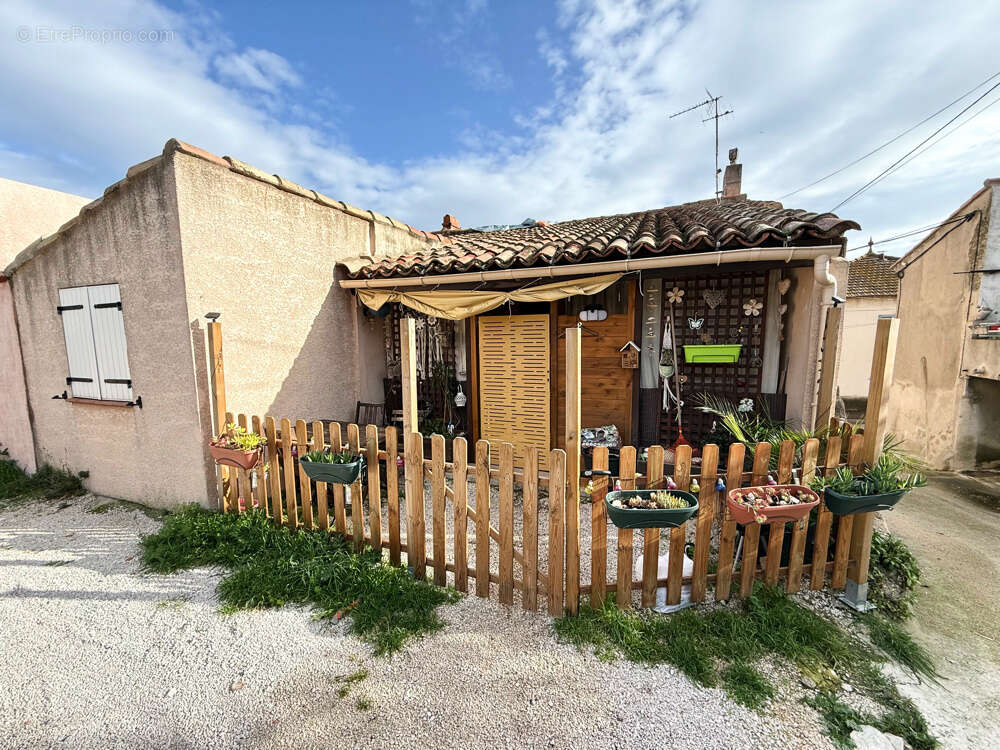 Appartement à LE ROVE