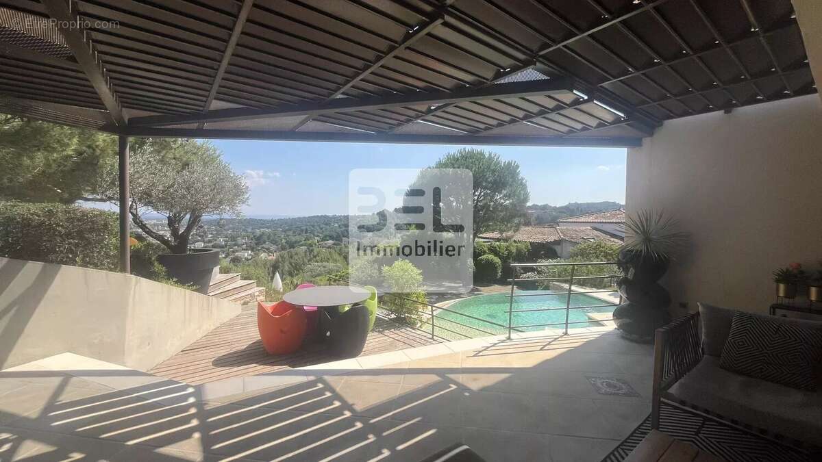 Maison à VILLENEUVE-LES-AVIGNON