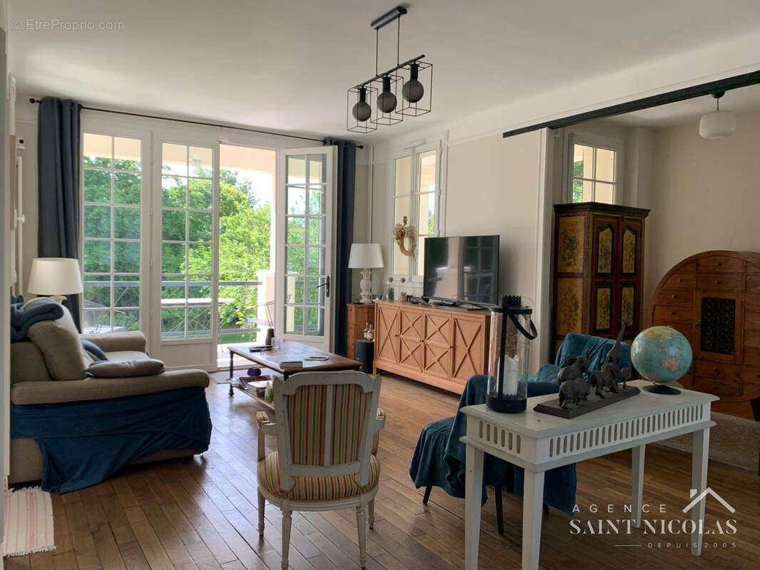  ILE BELLE de MEULAN : exceptionnelle villa ART DECO de 180 m2 rénovée avec authenticité. - photo 4