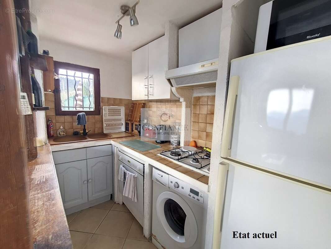 Appartement à CHATEAUNEUF-VILLEVIEILLE