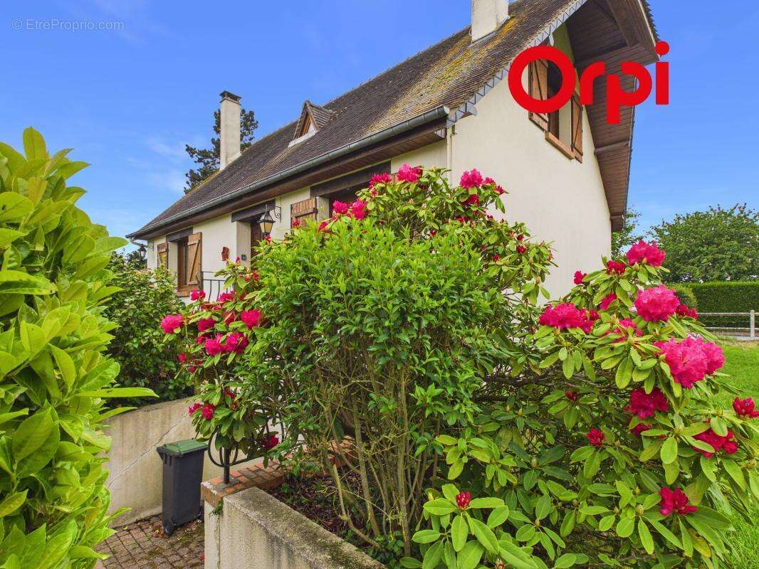 Maison à BERNAY