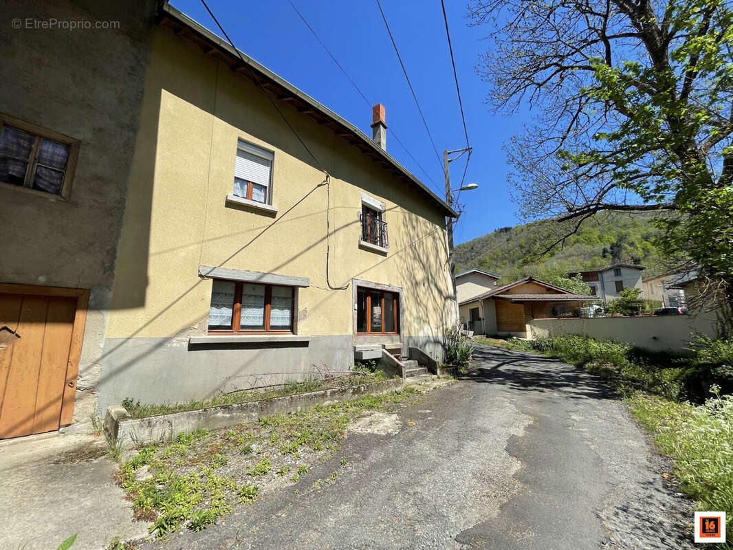 Maison à THIERS