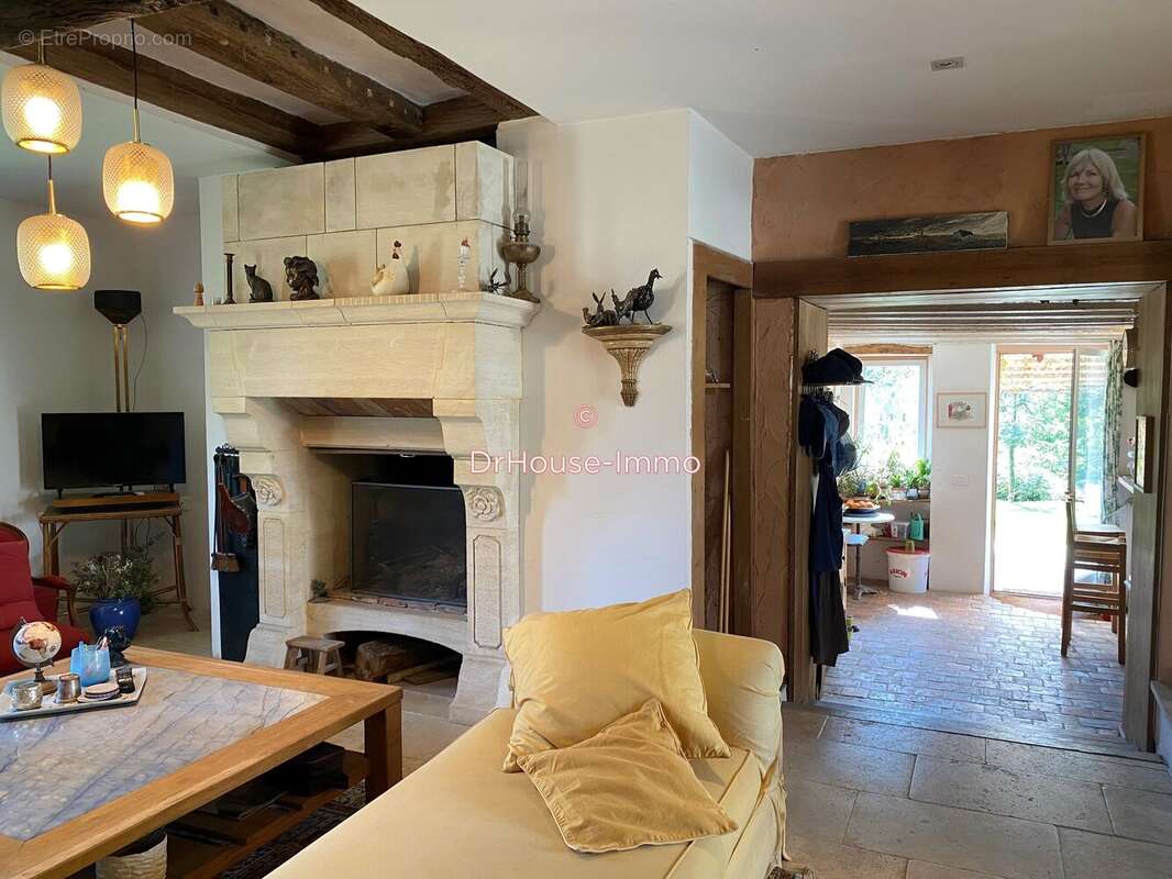 Maison à TOUCY