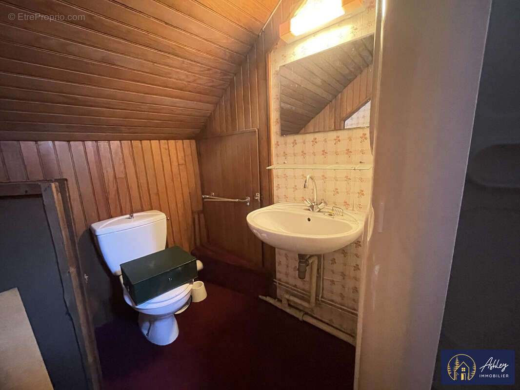 Maison à CHAMPS-SUR-TARENTAINE-MARCHAL