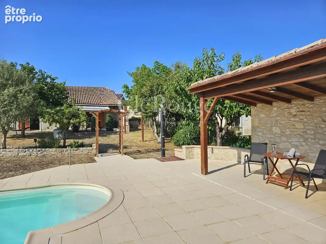 Charmante propriété à la campagne avec piscine, vues dégagées et beau potentiel d’aménagement - photo 19