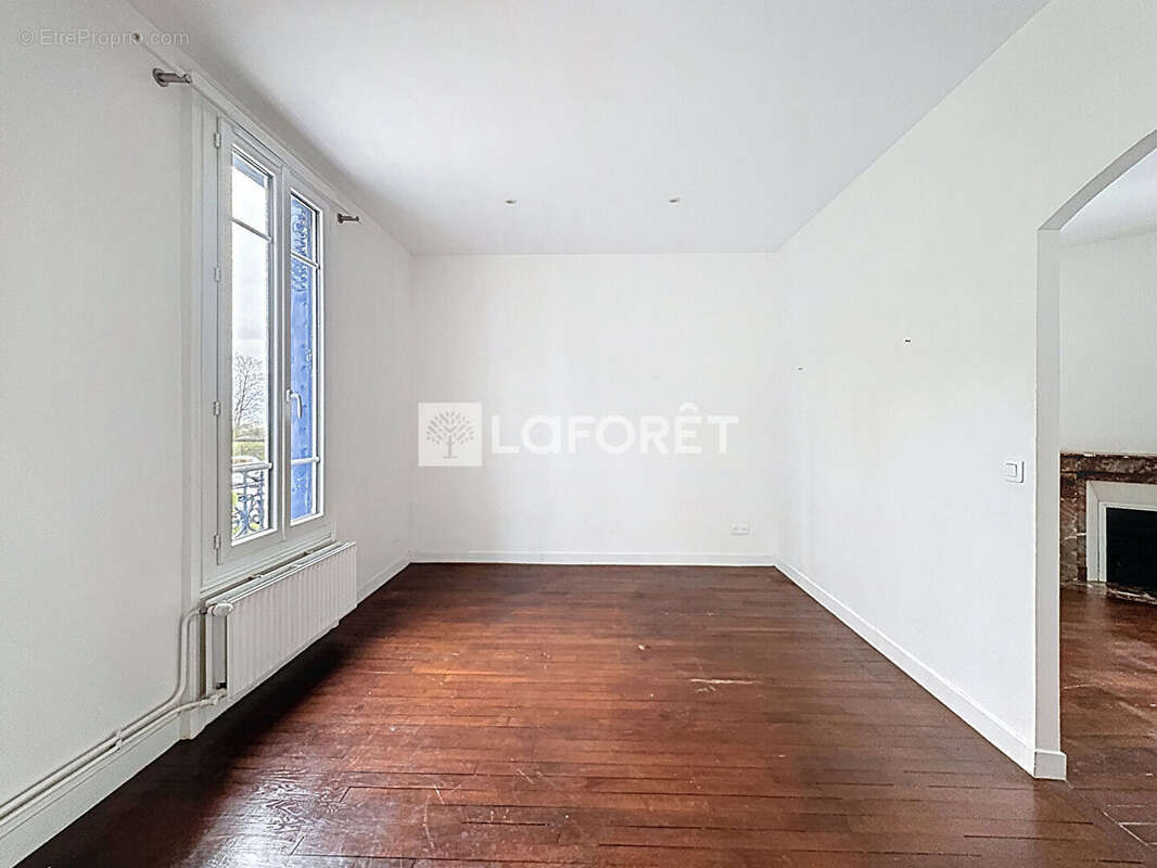 Appartement à SURESNES