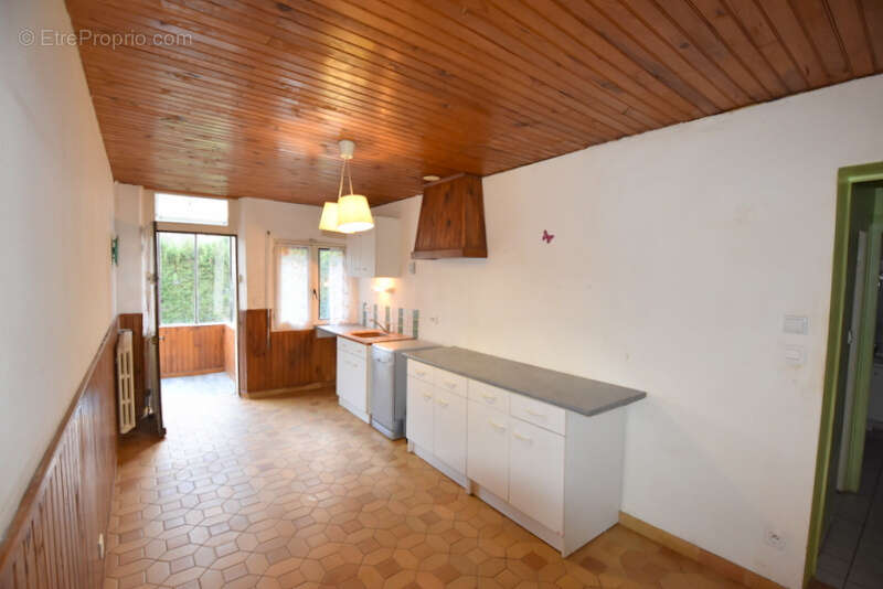 Maison à CHARRIN