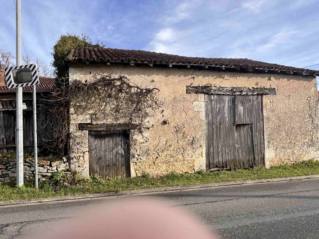 Maison à SAINT-LAURENT-DE-CERIS