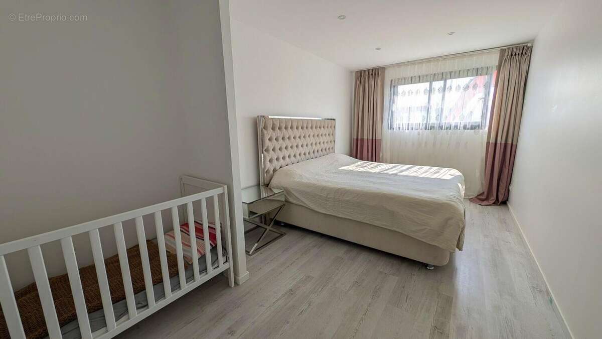 Maison à LES MARTRES-DE-VEYRE