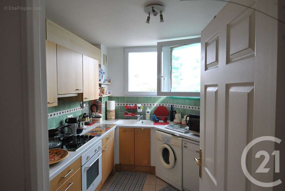 Appartement à SAINT-MAUR-DES-FOSSES