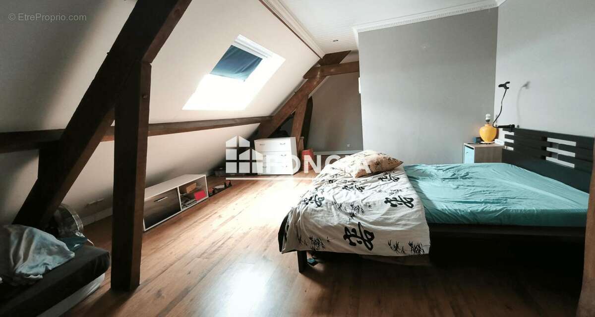 Maison à NEUVILLE-SUR-BRENNE