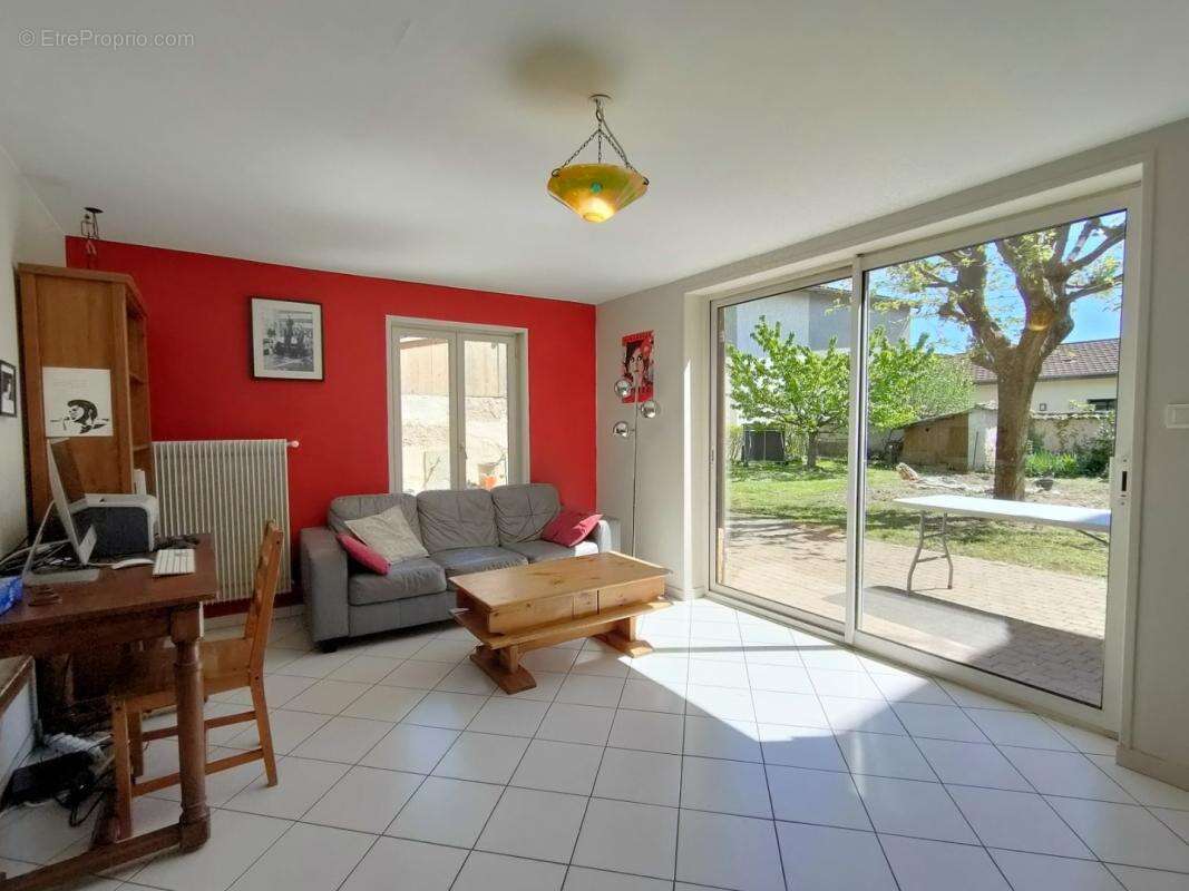 Maison 5 pièces / 114 m² / 399 500 EUR / MIRIBEL - photo 4