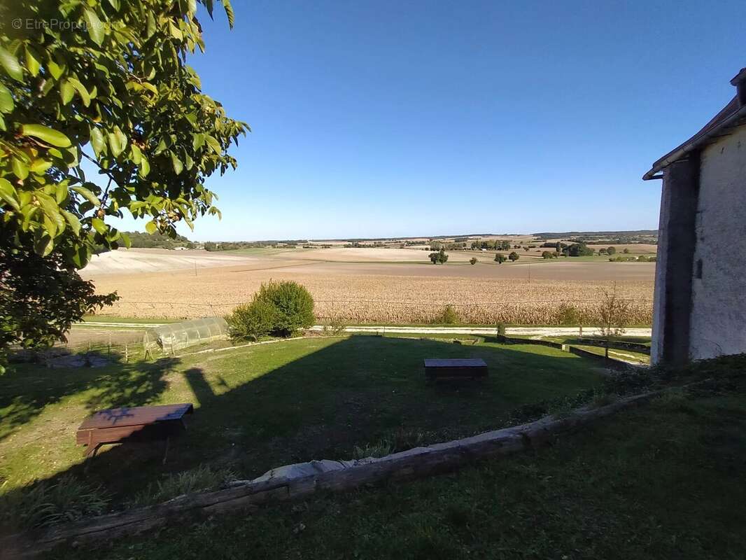 Maison à VERTEILLAC