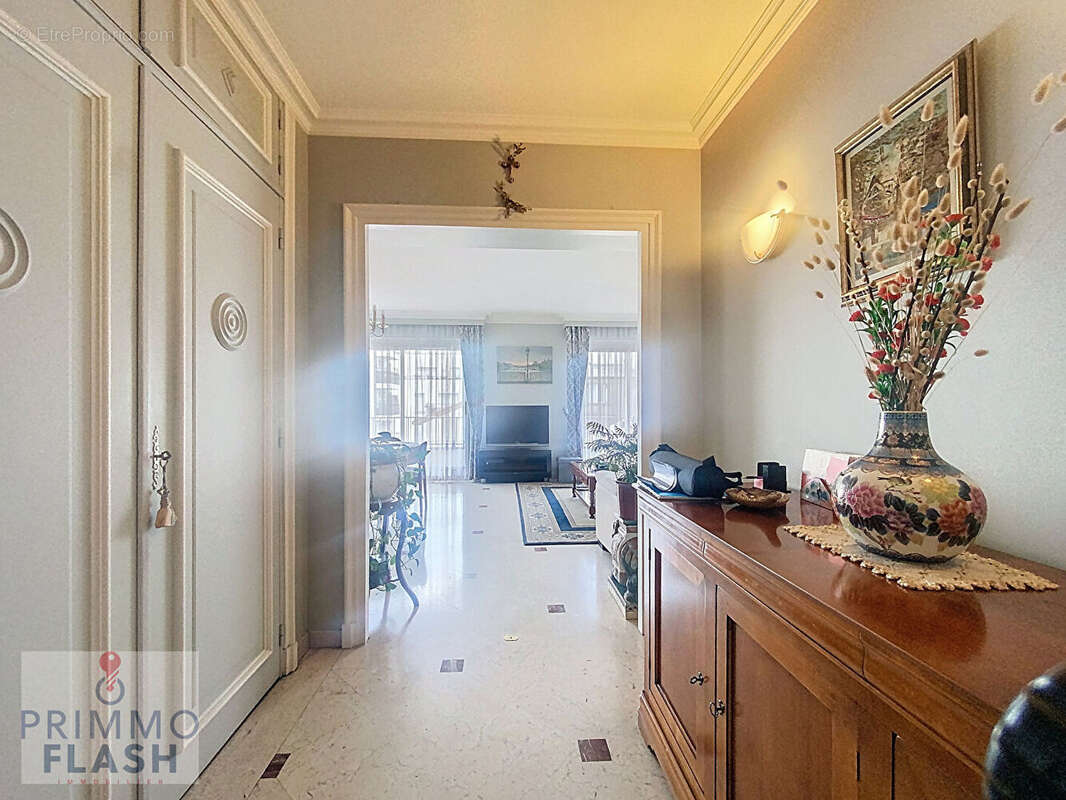 Appartement à AUBERVILLIERS