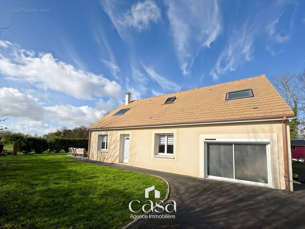 Maison à MEZIDON-CANON