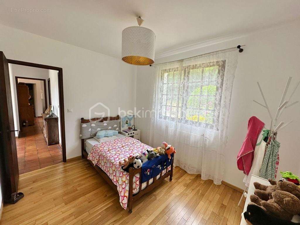 Maison à SAINT-MAURICE-MONTCOURONNE