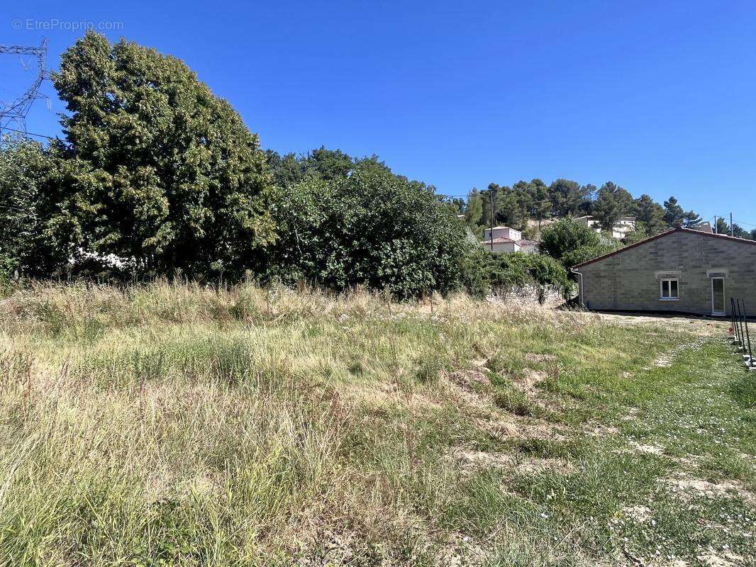 Terrain plat et viabilisé - 760 m2 - Baix - photo 4