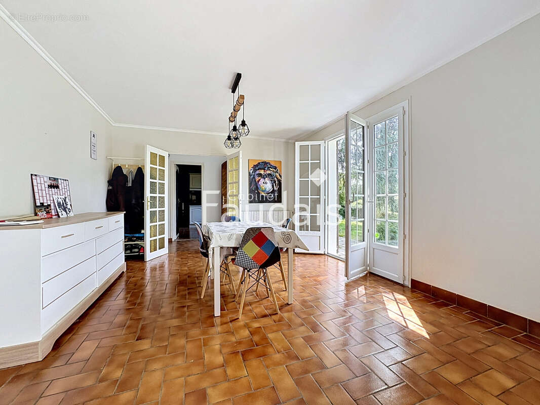 Maison à LA BARRE-DE-SEMILLY