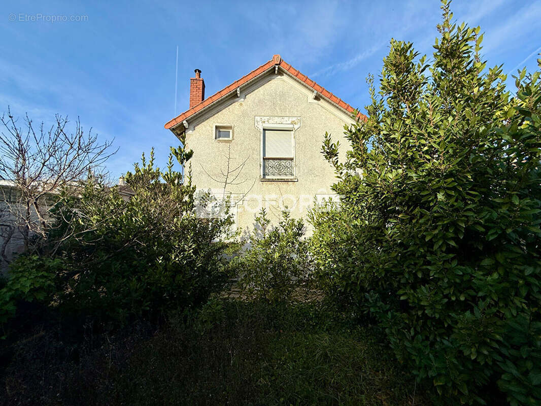 Maison à JUVISY-SUR-ORGE