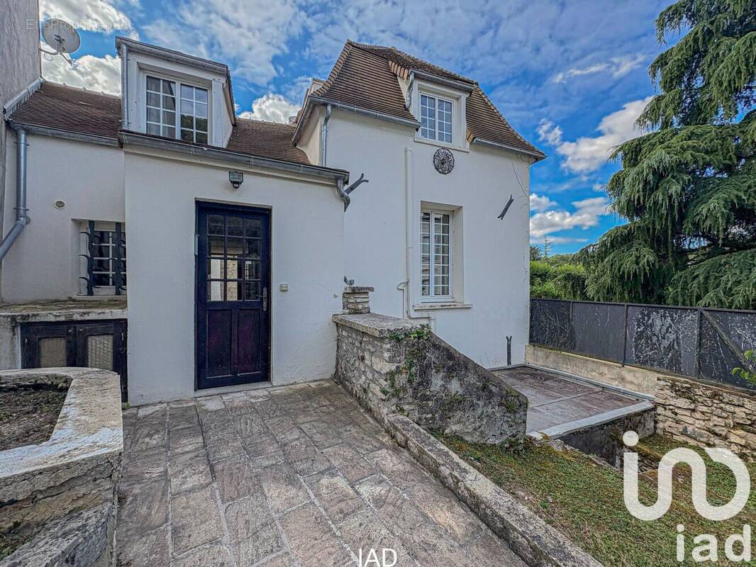 Photo 1 - Maison à MAREIL-SUR-MAULDRE