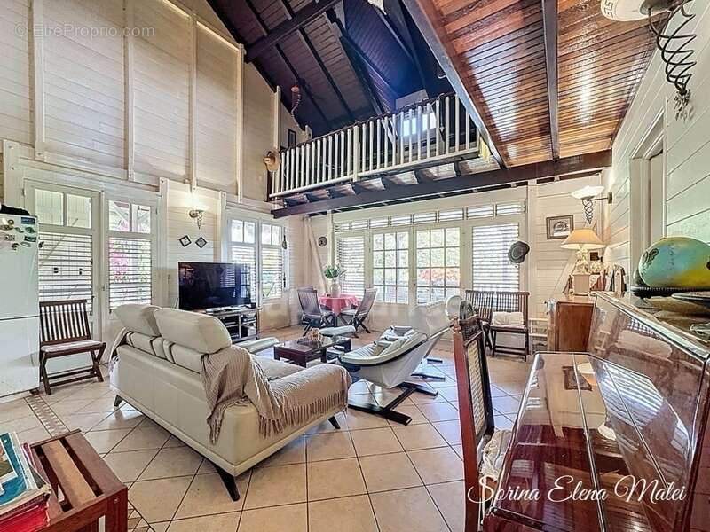 Maison à PETIT-BOURG