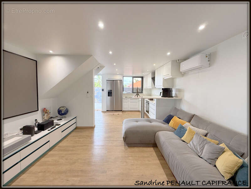 A vendre a kourou (97310) une magnifique villa t7 de 246 m² - avec 2 appartements t2 - terrain de 345 m² - au prix de 599 000 € - photo 16