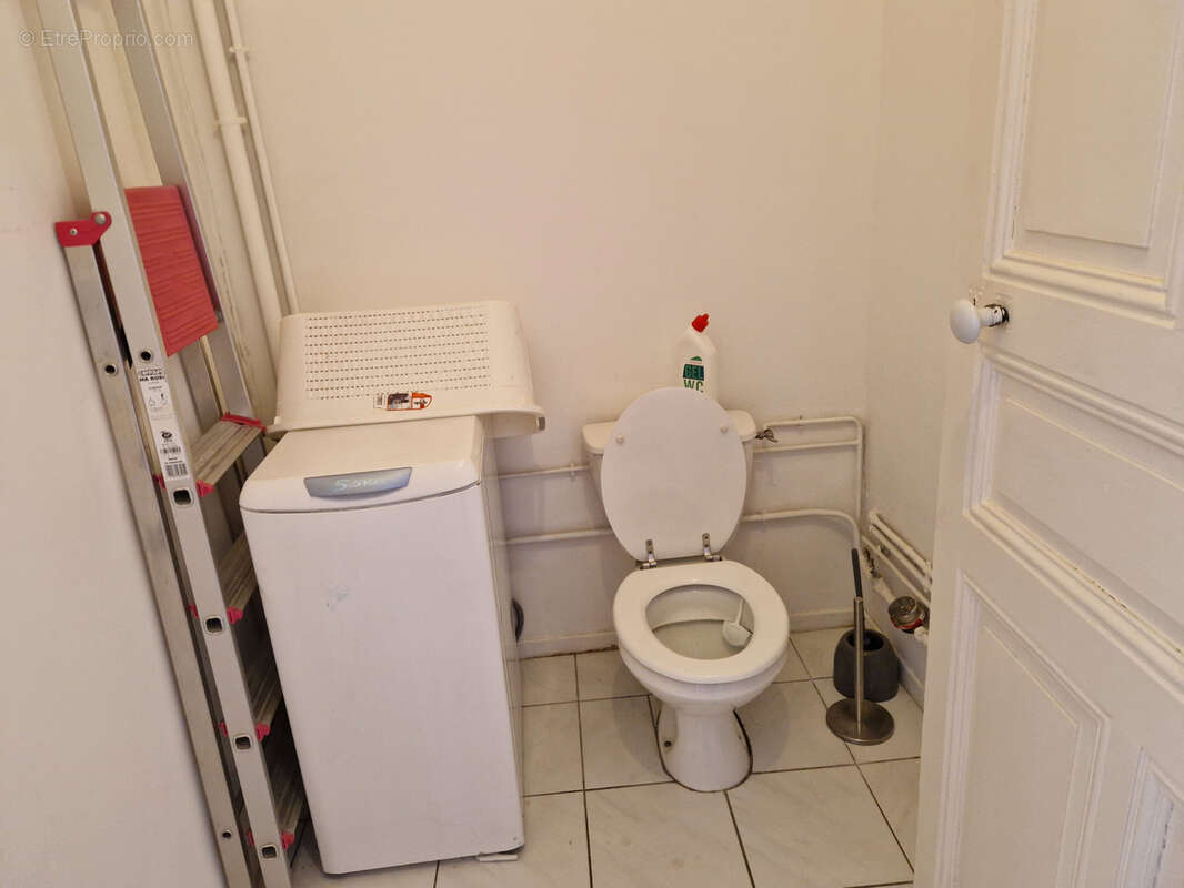 Appartement T3/4 + cave  Mairie. - photo 11