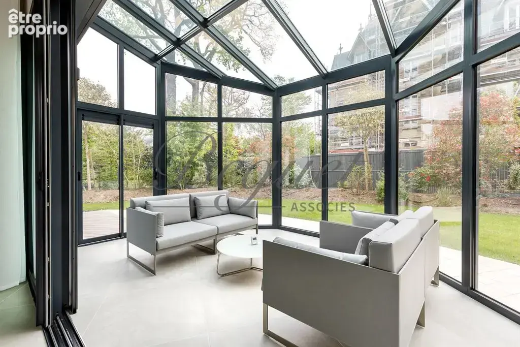 Vaucresson (92420) – Maison de 350 m², 5 chambres, terrain de 1 300 m² – Ascenseur voitures - près de Paris, Hauts-de-Seine, Île - photo 10