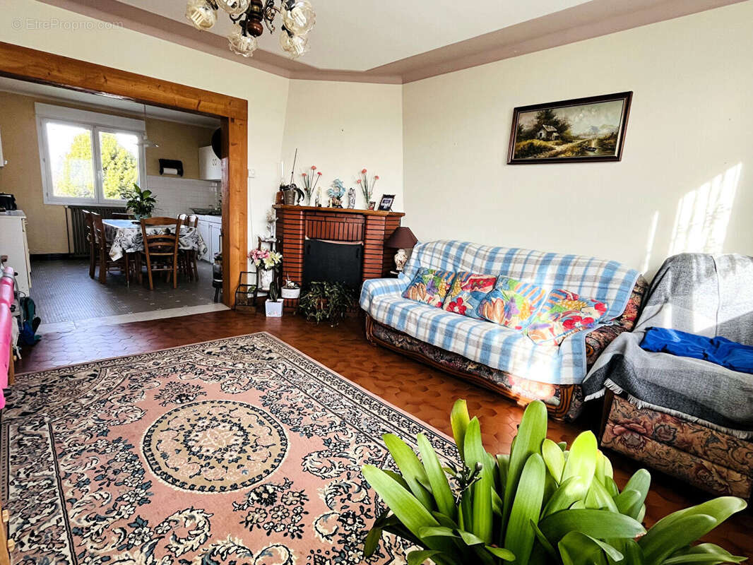 Maison à BAGUER-PICAN