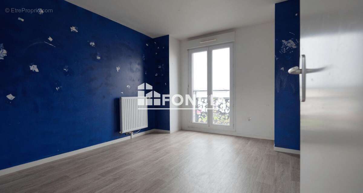 Appartement à CORBEIL-ESSONNES