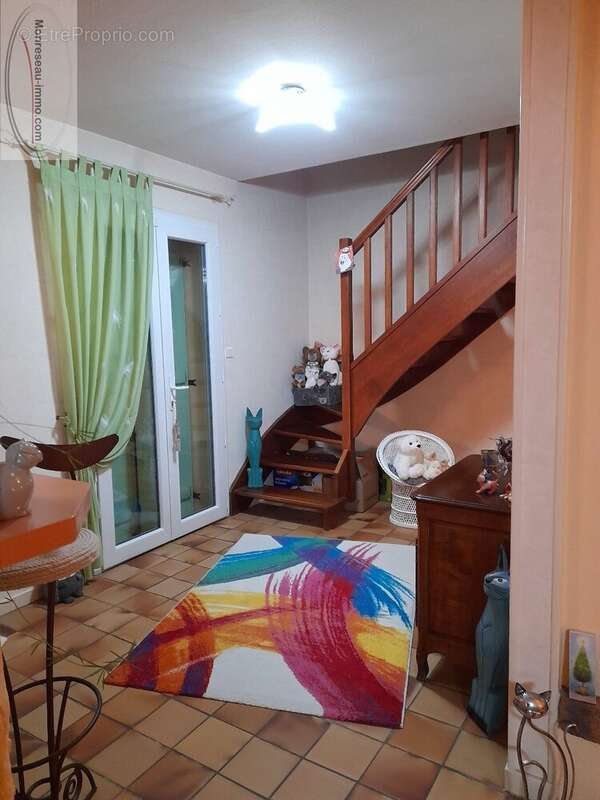 Maison à LA ROCHE-VINEUSE