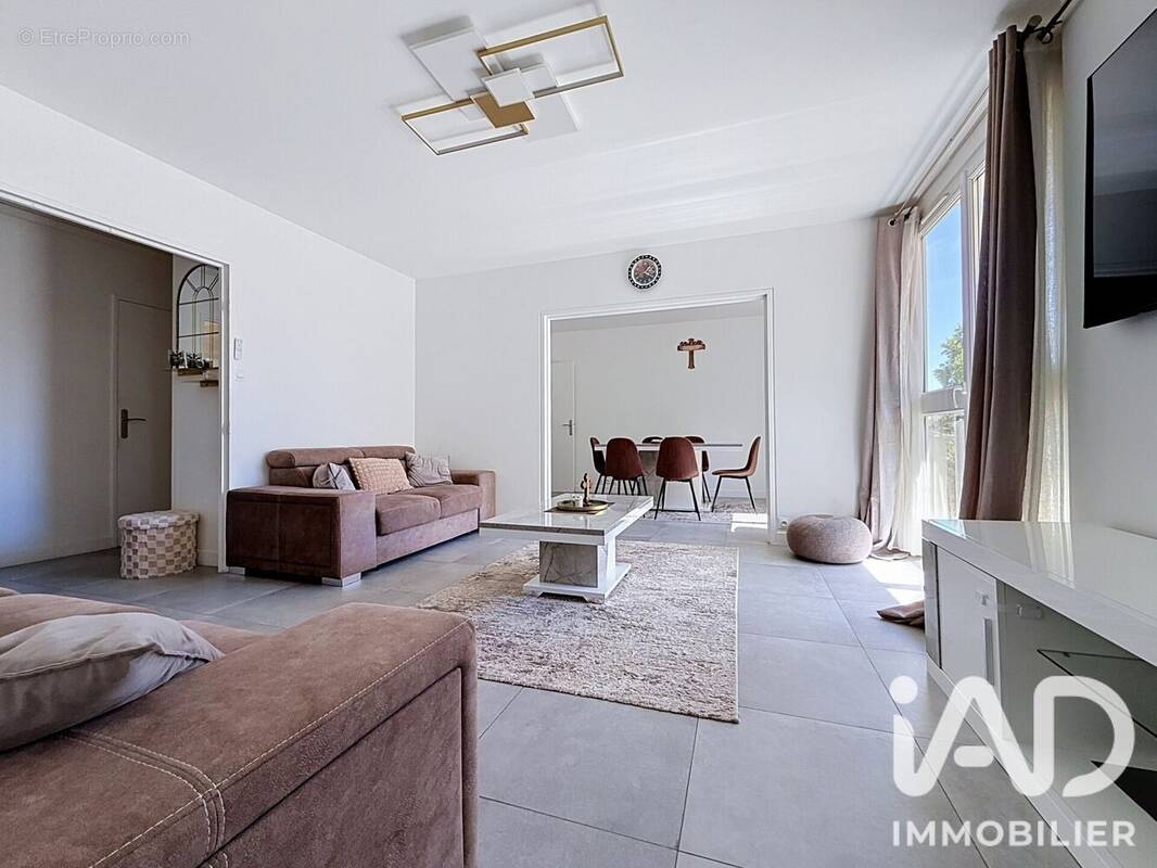 Photo 1 - Appartement à VIRY-CHATILLON