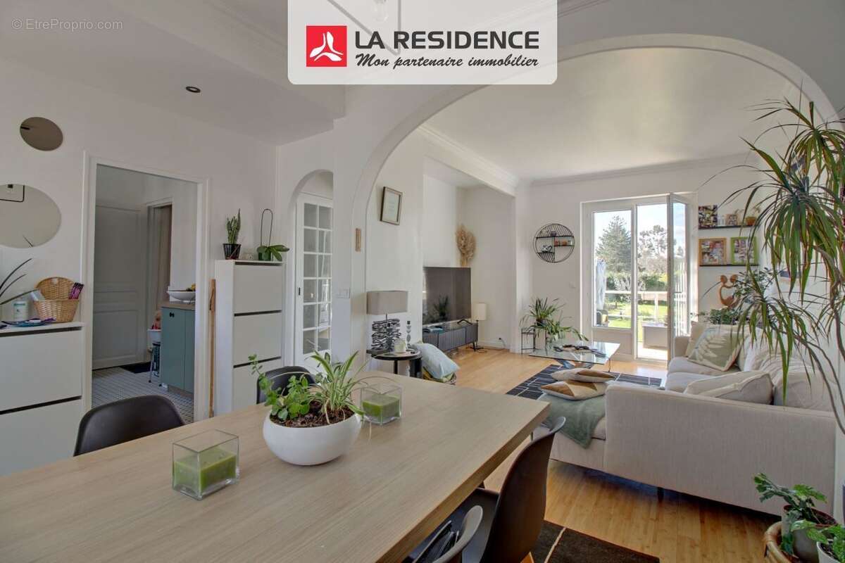 Maison 110 m² à Poissy  - photo 4