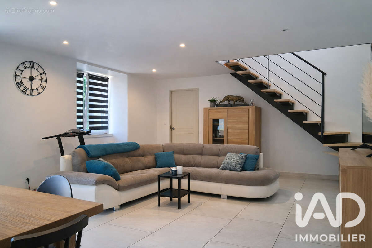 Maison 117 m² à Peillac  - photo 6