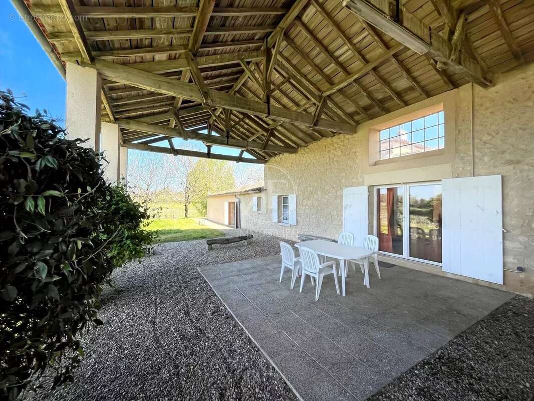 Maison à BLASIMON