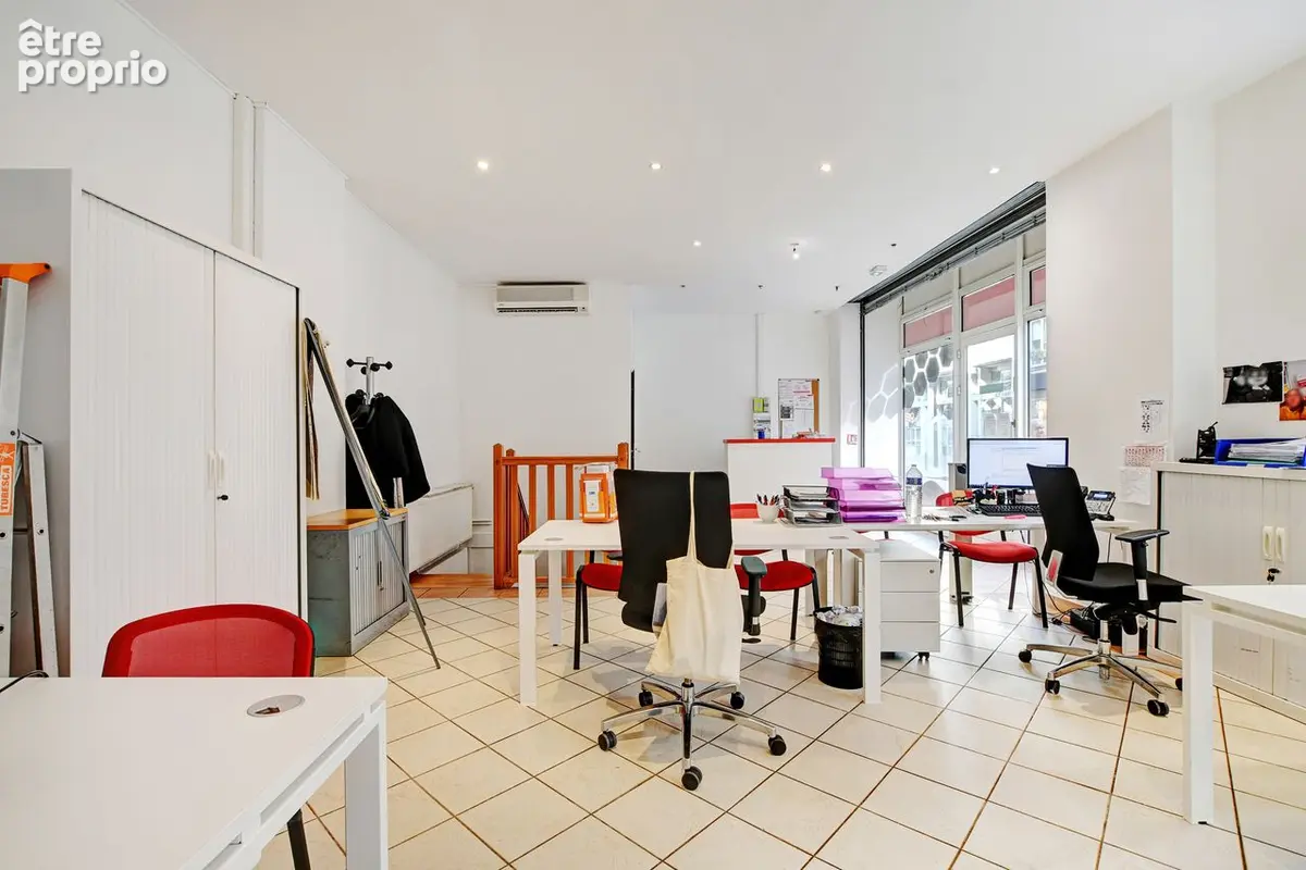 Local commercial Paris 97 m2 - photo 5