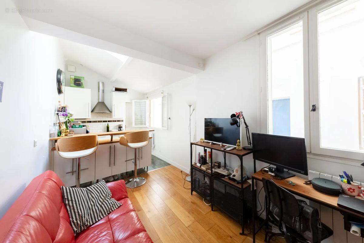 Appartement à PARIS-15E
