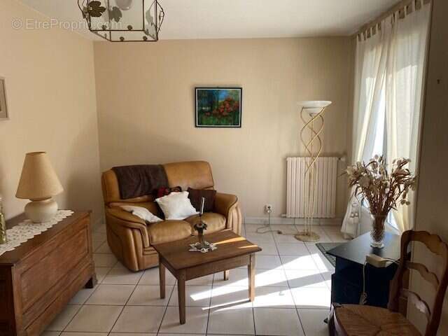 Maison à AILLIERES-BEAUVOIR