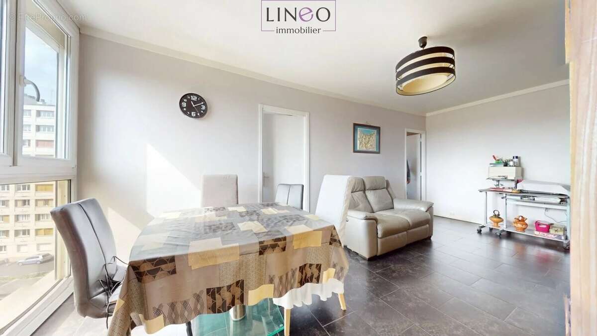 Appartement à THIAIS