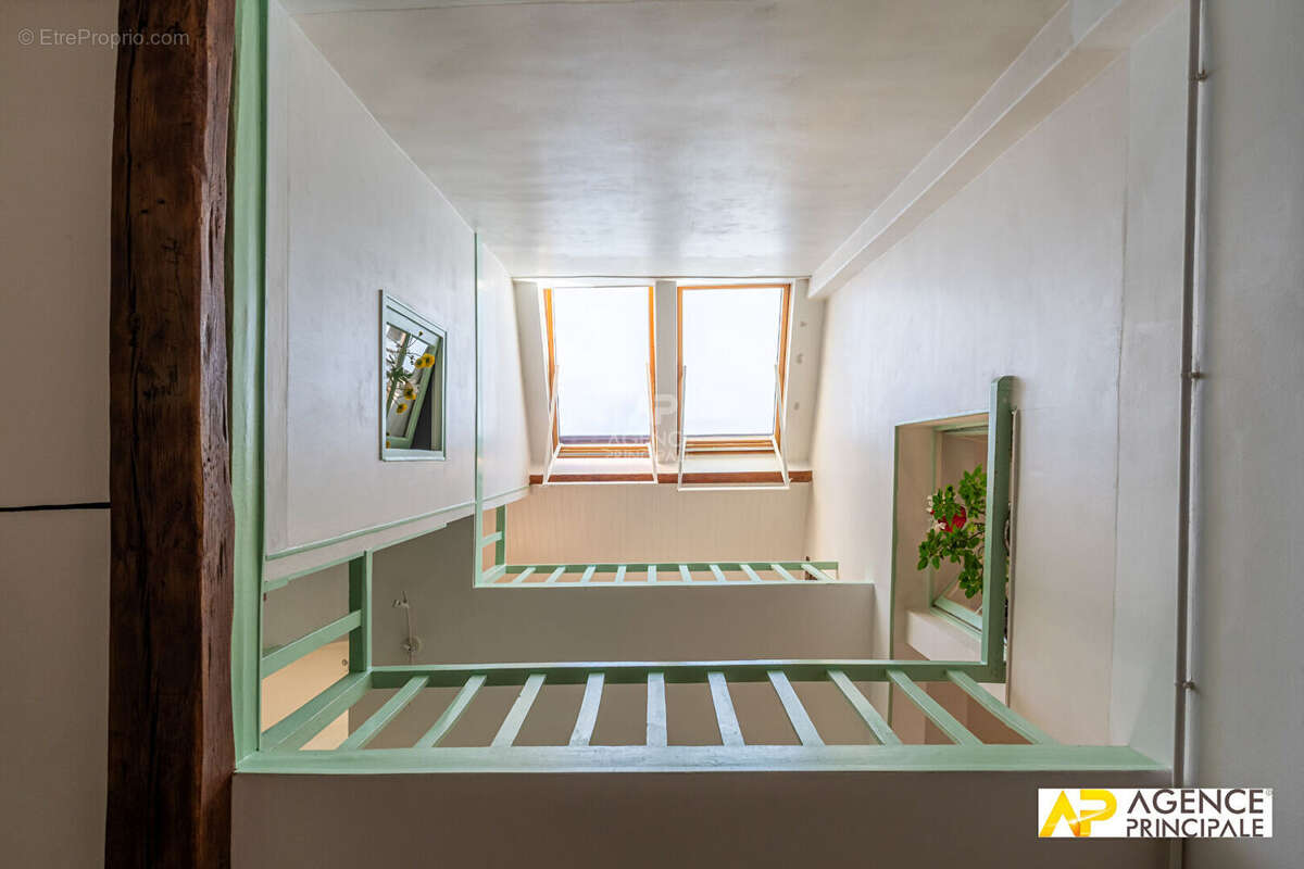 Maison de ville - 7 pièce(s) 137.59 m2 - photo 14