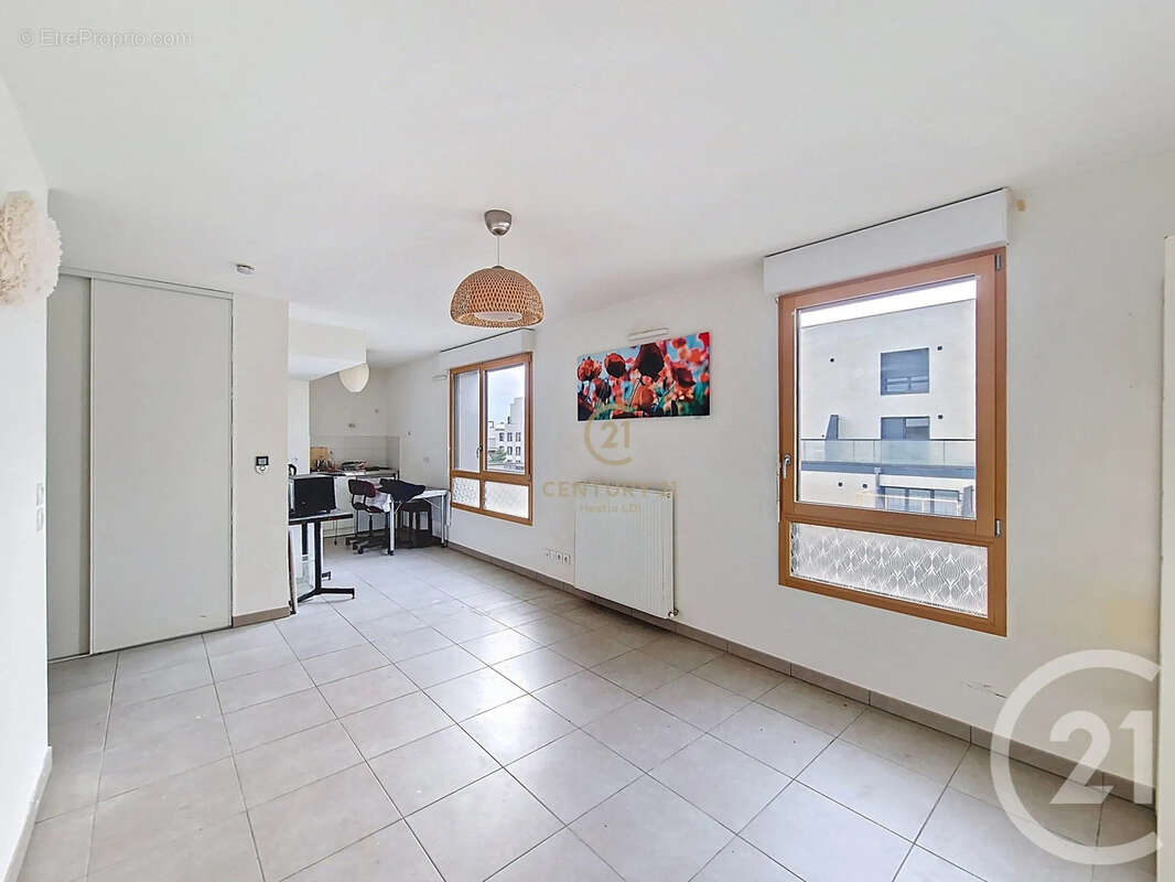 Appartement à LYON-8E