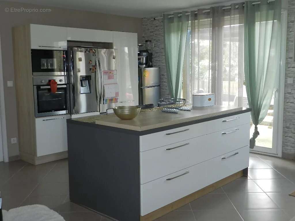 Maison à SAINT-PIERRE-SUR-DIVES