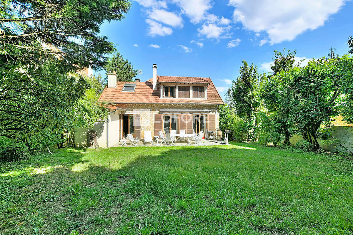 Maison à LA CELLE-SAINT-CLOUD