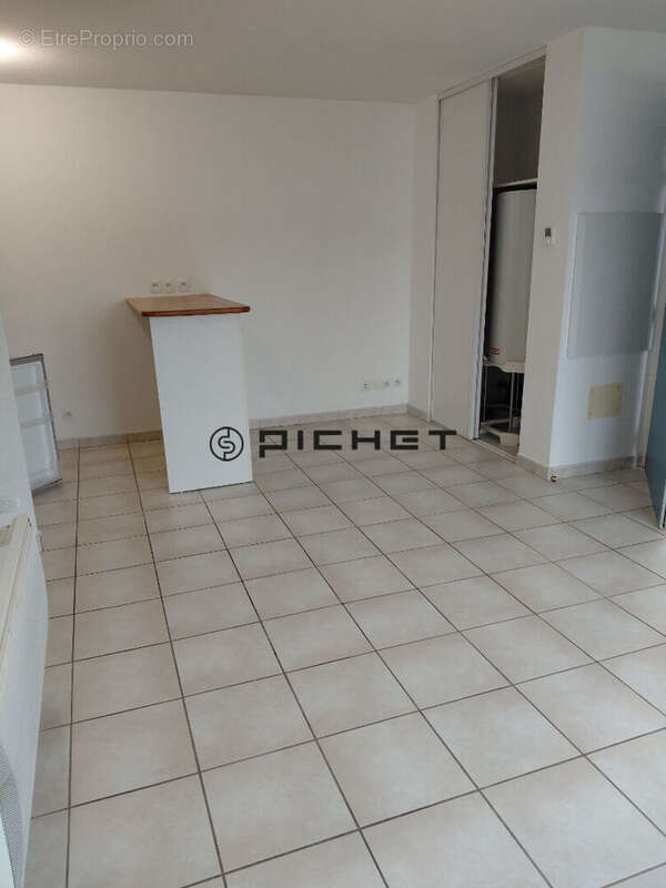 Appartement à BOURG-SAINT-ANDEOL