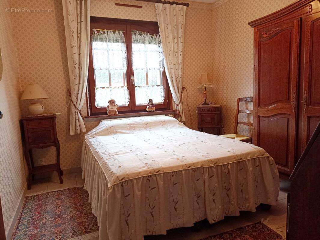 Maison à AVESNES-SUR-HELPE