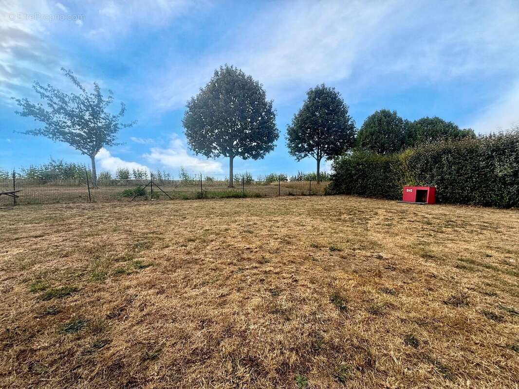 Maison 140 m² à Pont-De-Metz  - photo 14